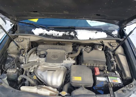 2014 Toyota Camry Se z USA, uszkodzony, nr VIN 4T1BF1FK9EU730698